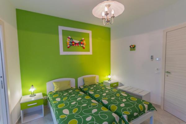 På billedet ses objektet B&B Tulip Lotus Castelbuono beliggende i byen Castelbuono.