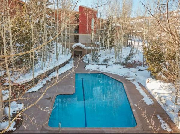 Foto 2: Enclave 103, Snowmass Ski-In/Ski-Out Condo w/Shared Pool/Hot Tub
