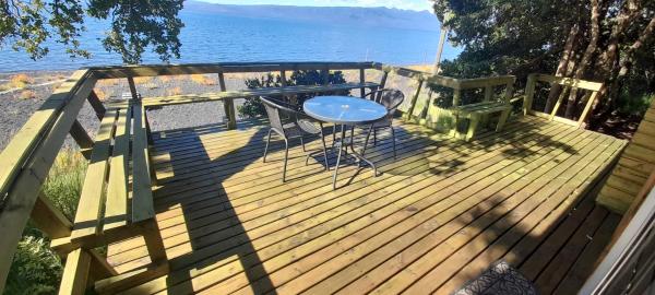 På billedet ses objektet Cabaña Playa 6 personas Villarrica Pucón beliggende i byen Pucón.