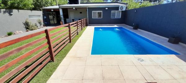 Nella foto è visibile l'oggetto Tranquilidad Total situato nella città di Roldán.