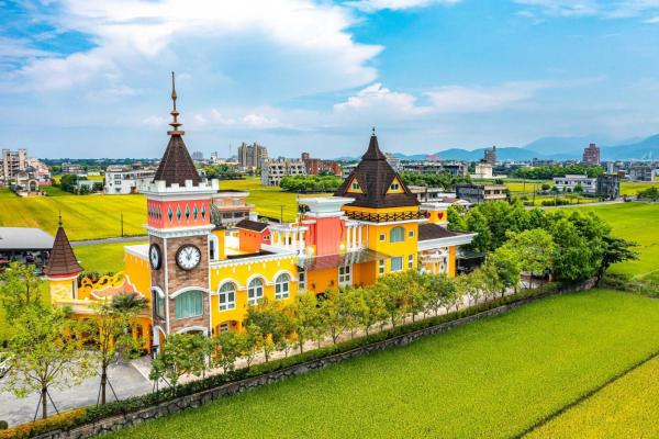 Jane Castle - Yilan