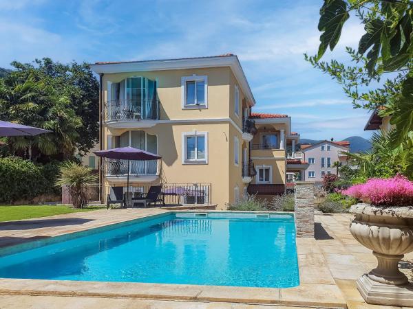 På billedet ses objektet Holiday Home Villa Palazzo by Interhome beliggende i byen Lovran.