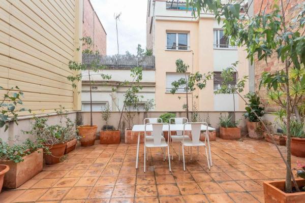 My Space Barcelona Charming Apartment in the Heart of Gracia, Барселона