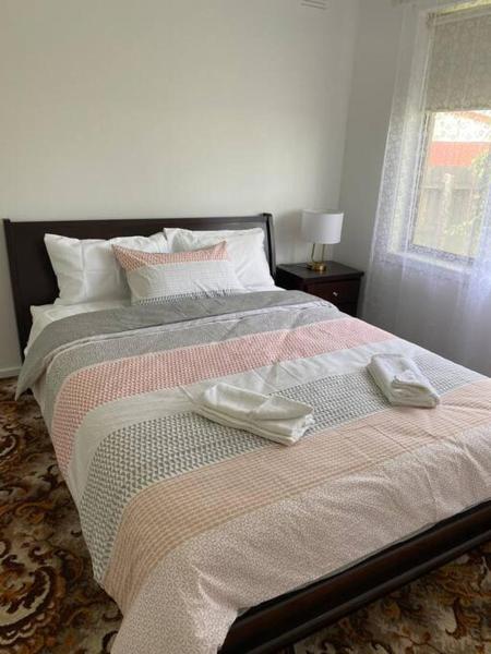 Auf dem Foto ist das Objekt Comfy 3 bedroom house 15min from airport and Melbourne CBD in der Stadt Albion zu sehen.