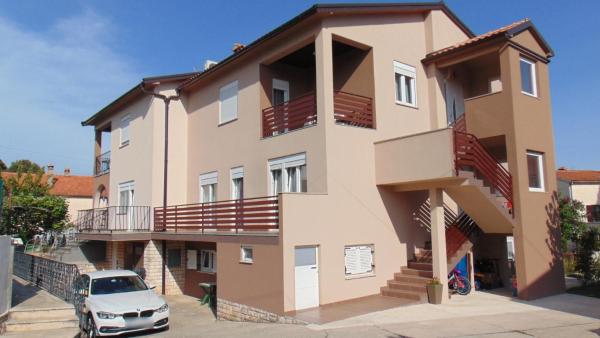 Apartments With Parking Space Rovinj - 21989 - Rovinj