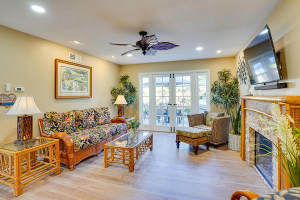 Στη φωτογραφία φαίνεται το αντικείμενο Huntington Beach Vacation Rental about 3 Mi to Dtwn! που βρίσκεται στην πόλη Fountain Valley.