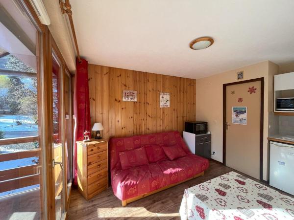 A la foto es mostra l'objecte Studio cabine sud 4 pers, balcon, proche pistes, navette et commerces, animaux acceptés - FR-1-263-536 situat a la ciutat de Valloire.