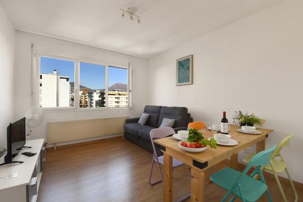 A la foto es mostra l'objecte Santi Apartment Few Min From Lake - Happy Rentals situat a la ciutat de Lugano.