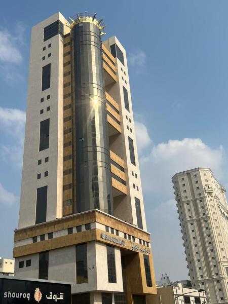Na fotografii je vidět objekt Abeer Al Azizia Hotel nacházející se ve městě Mekka.