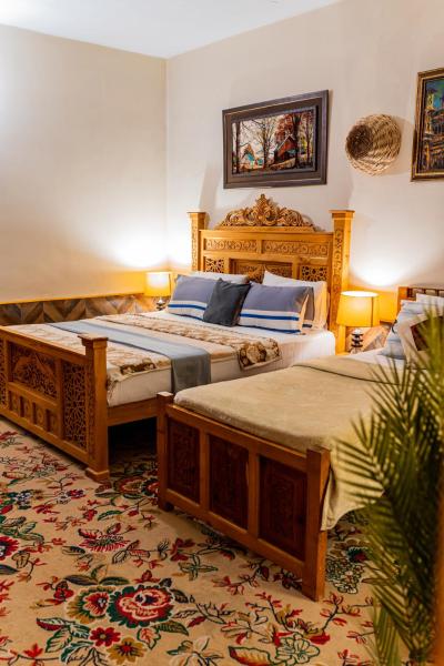 Na zdjęciu widoczny jest obiekt Duroyo hotel położony w mieście Gilgit.