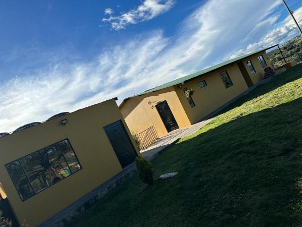 A la foto es mostra l'objecte Dos Arcoiris Hospedaje Rural situat a la ciutat de Suesca.