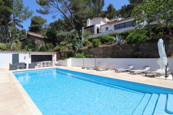 A la foto es mostra l'objecte Mesomax - Villa vue mer, piscine, proche de la mer - Appartement RDC situat a la ciutat de Carqueiranne.
