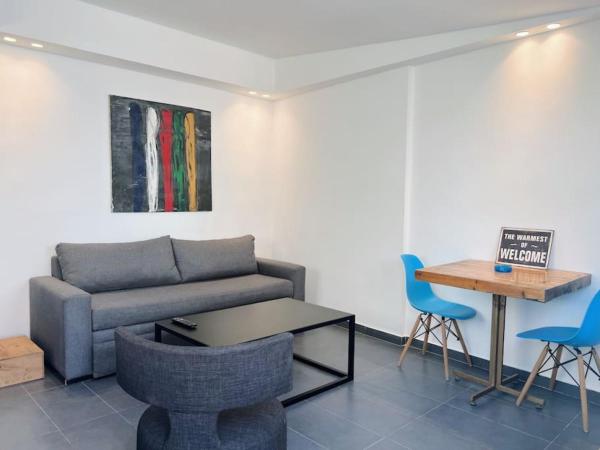 The photo shows the Railway House 1BR Apt with front yard, 24 hours power located in the city of Al Bawsharīyah.