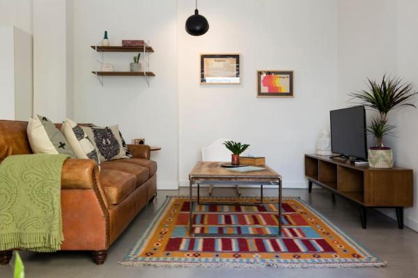 Auf dem Foto ist das Objekt Design Studio in Mar Mkhayel in der Stadt Beirut zu sehen.