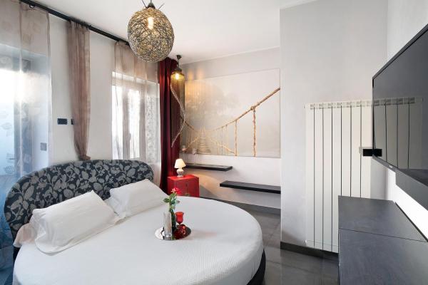 A la foto es mostra l'objecte La dimora della Poesia situat a la ciutat de Imperia.