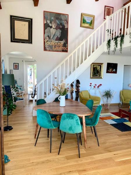A la foto es mostra l'objecte Charmante villa avec une âme. situat a la ciutat de Pignan.