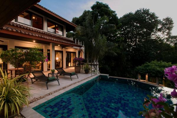 A la foto es mostra l'objecte Katamanda Villa Chanti pool with gardens near Kata beach situat a la ciutat de Kata Beach.