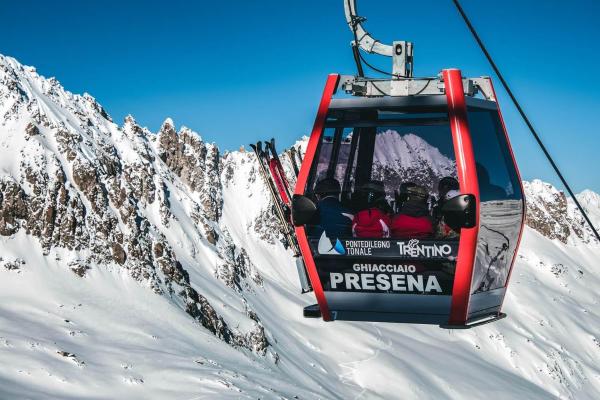 A la foto es mostra l'objecte La Casa di Mares - Ski, Bike&Hike situat a la ciutat de Passo del Tonale.