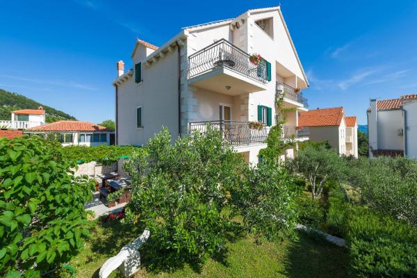 Apartments Villa Vallum - Bol