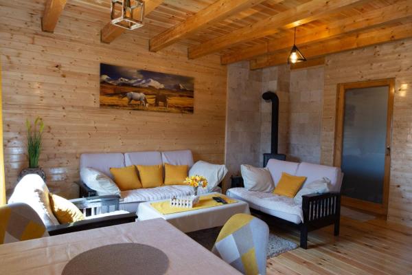 House Negro ŽAbljak - Montenegro