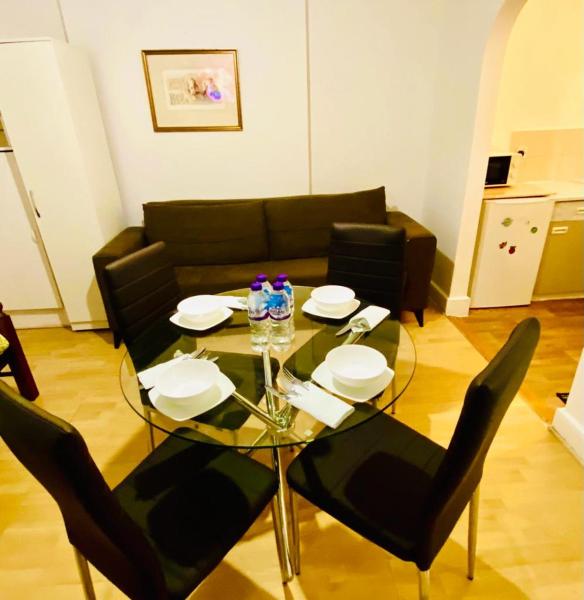 Tow Bedroom Apartment in Central London, London