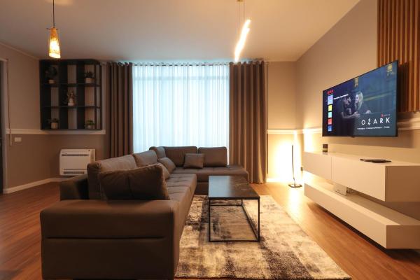 På billedet ses objektet Grandstay Apartments beliggende i byen Durrës.