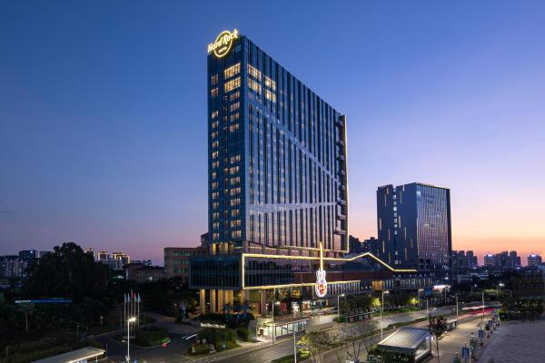 写真には深セン市市にあるHard Rock Hotel Shenzhenが写っています。