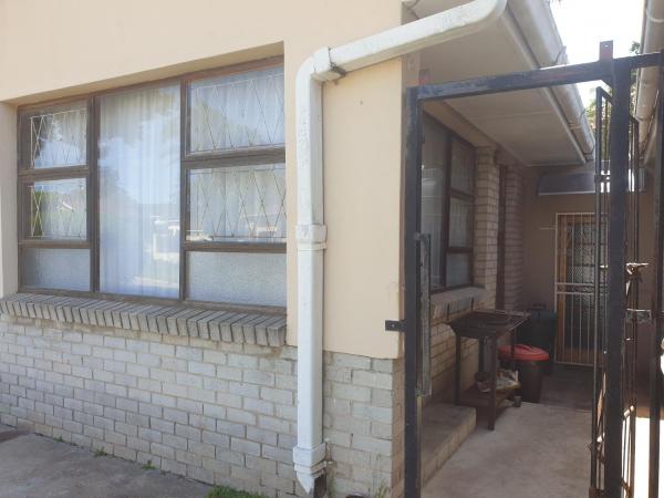 Na foto é possível ver o objeto Serendipity self catering one bedroom apartment localizado na cidade de Despatch.