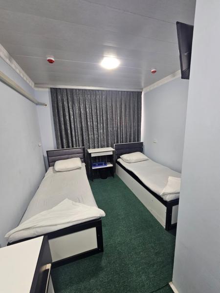 Na fotografii je vidět objekt Bahra Hotel nacházející se ve městě Andijon.