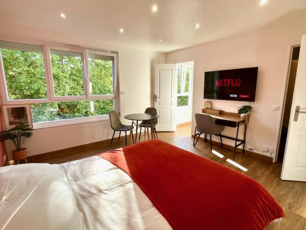 A la foto es mostra l'objecte Charmant studio + parking privé situat a la ciutat de Caen.