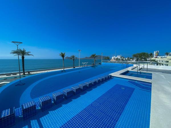 På billedet ses objektet Varali Grand Hotel beliggende i byen Mazatlán.