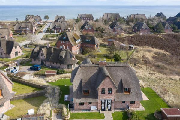A la foto es mostra l'objecte Dunen Hus situat a la ciutat de List.