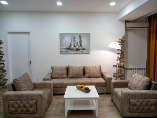2-bedroom Apartment - Georgia