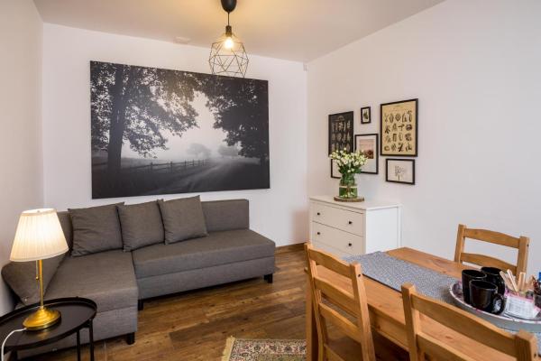 A la foto es mostra l'objecte Pensjonat Iskra situat a la ciutat de Czernin.