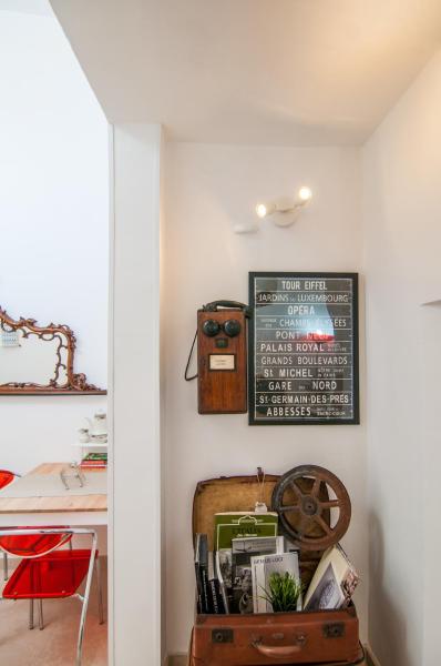 A la foto es mostra l'objecte B&B Novecento Siciliano situat a la ciutat de Noto.