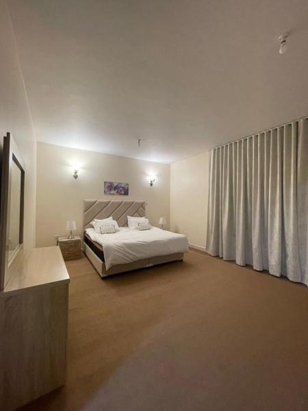 Kuvassa näkyy kohde Seer Furnished Apartments صير للشقق المفروشة, joka sijaitsee kaupungissa Baţīn.