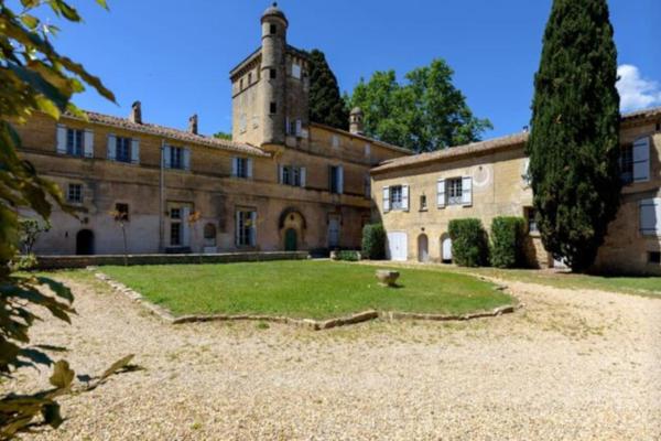 På billedet ses objektet Château Teillan-Porte Italienne beliggende i byen Aimargues.
