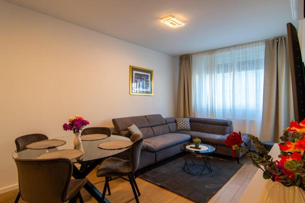 Auf dem Foto ist das Objekt Flexible SelfCheckIns 63 - Zagreb - Loggia - Brand New in der Stadt Špansko zu sehen.