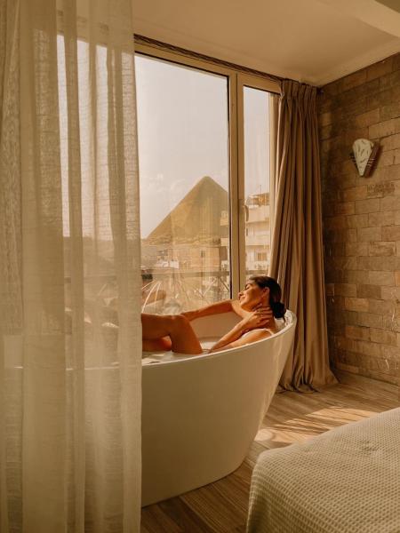Nella foto è visibile l'oggetto Jimmy Pyramids Hotel situato nella città di Il Cairo.