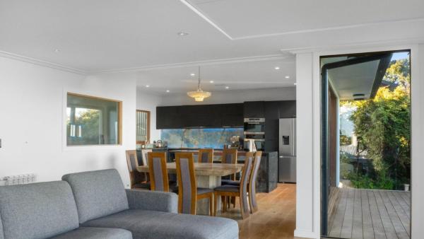На фото показан объект Sunset Haven in Nelson, расположенный в городе Hira.