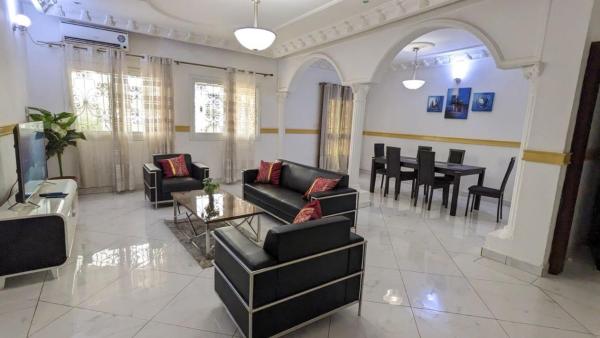 Nella foto è visibile l'oggetto Le VIP du Petit Génie situato nella città di Mbankomo.
