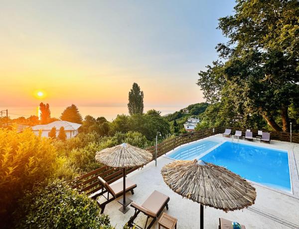 На фото показан объект Luxury Villa at Pelion- Ruby, расположенный в городе Загора.
