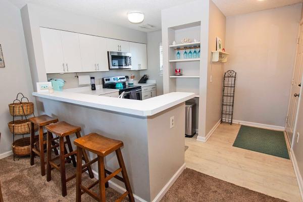Φωτογραφία 8: Canalfront, Community Pool, Tennis courts and MORE! PC431, Above the Wake