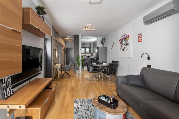 Auf dem Foto ist das Objekt New gallery best west apartment 214 in der Stadt Špansko zu sehen.