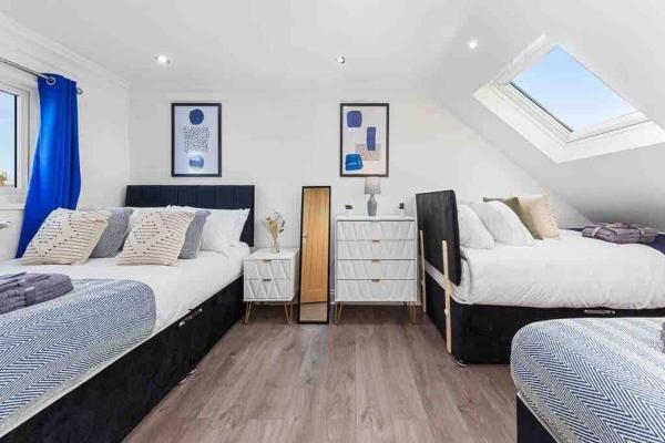 Billede 8: Sleeps 10, CINEMA TV , 2 baths, 10 mins to Stratford