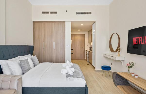 Фотография 8: Studio w/ BurjKhalifaView in Riviera near Downtown