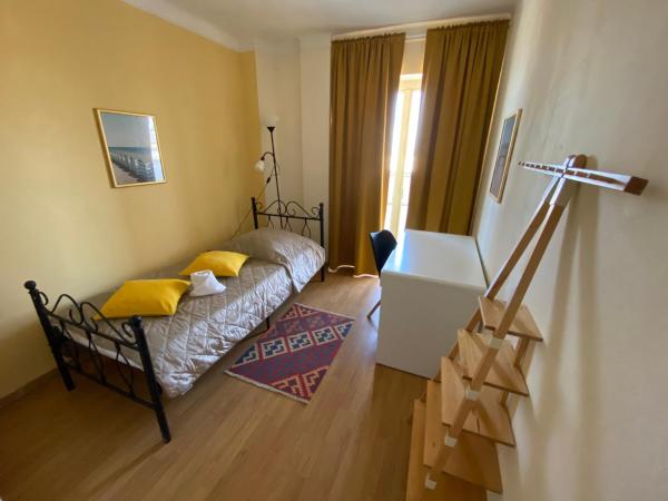Chambre privative (pré de la Gare Matabiau SNCF) 2, Tuluza