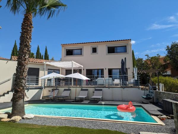 A la foto es mostra l'objecte Villa de standing, plages a 25 min, golf a 5 min situat a la ciutat de Juvignac.