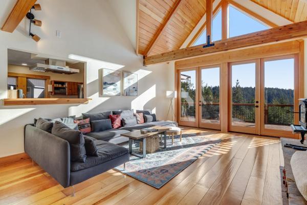 На фото показан объект Mendocino Redwood Retreat Home & Cottage, расположенный в городе Albion.