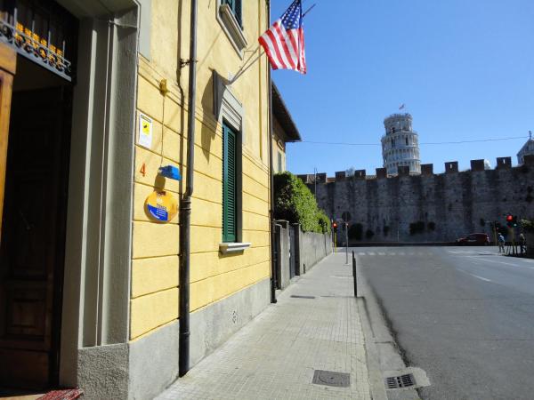 Na foto é possível ver o objeto Hostel Pisa Tower localizado na cidade de Pisa.